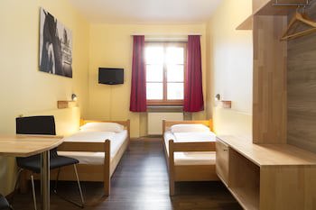 Euro Youth Hotel galeri fotoğrafı