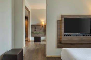 MOXY Milan Malpensa Airport galeri fotoğrafı