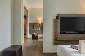 MOXY Milan Malpensa Airport fotoğrafı