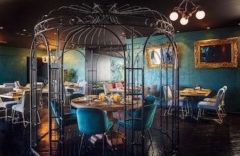 Lighthouse By Brown Hotels