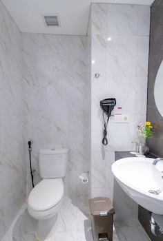 Brits Hotel Puri Indah