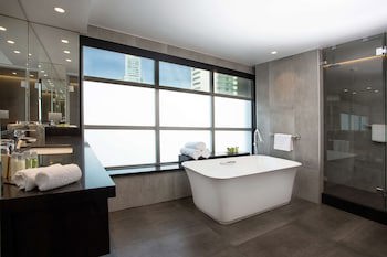 Doubletree By Hilton Hotel Santiago - Vitacura