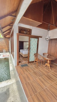 Chrome Hotel & Resort Solo