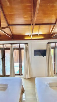 Chrome Hotel & Resort Solo