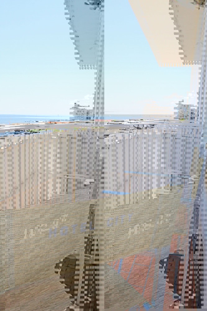 Hotel City Beach Resort