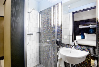 Vox Hotel