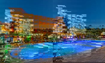 Justiniano Deluxe Resort Hotel