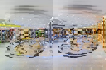 Justiniano Deluxe Resort Hotel