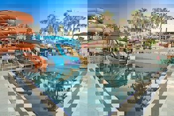 Justiniano Deluxe Resort Hotel