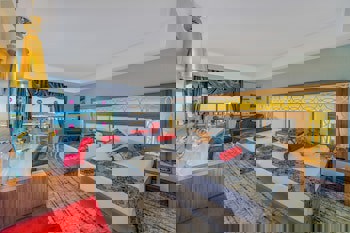 Justiniano Deluxe Resort Hotel