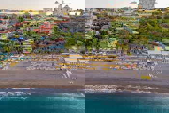 Justiniano Deluxe Resort Hotel