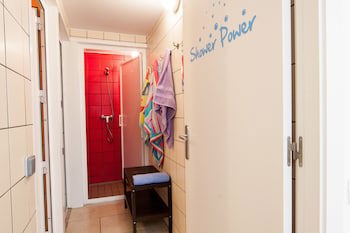 360 Hostel Borne
