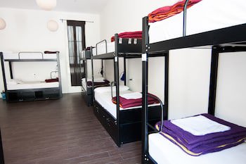 360 Hostel Borne