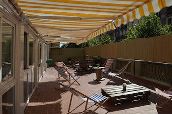 360 Hostel Borne