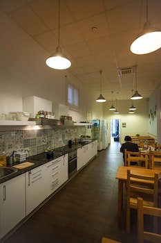360 Hostel Borne