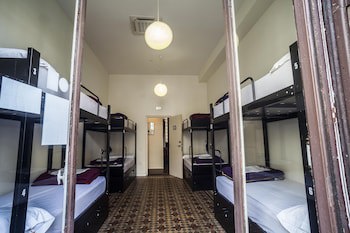 360 Hostel Borne