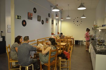 360 Hostel Borne