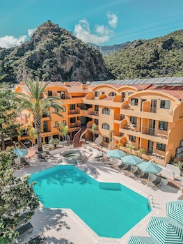 Unsal Hotel