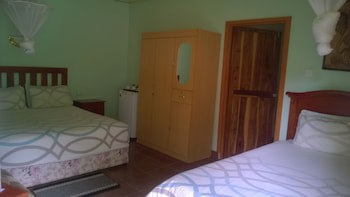 Gloria's Bed And Breakfast