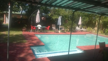Gloria's Bed And Breakfast