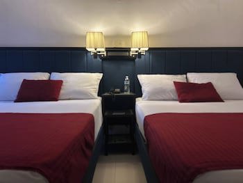 Choco's Hotel