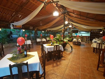 Hotel Heliconias Nature Inn & Hot Springs