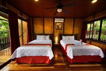 Hotel Heliconias Nature Inn & Hot Springs