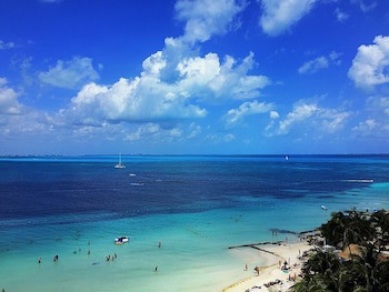 Dreams Sands Cancun Resort & Spa - All Inclusive