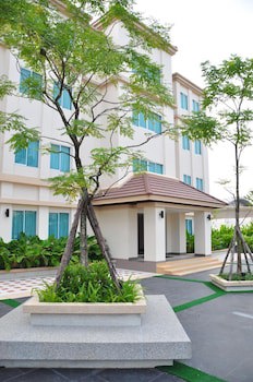 Avion Hotel