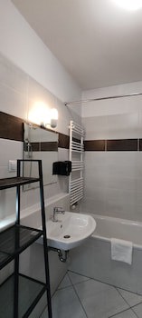 Corvin Center Suites