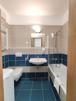 Corvin Center Suites