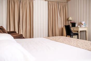 Premier Geneva Hotel