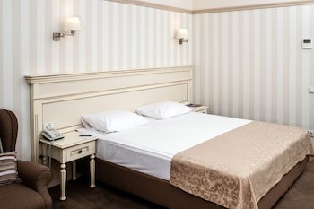Premier Geneva Hotel