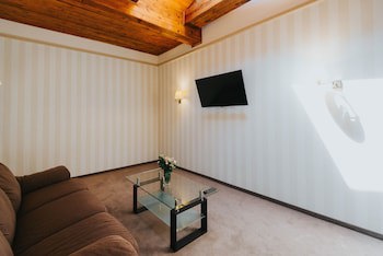Premier Geneva Hotel