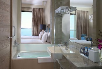 Hilton Dead Sea Resort & Spa