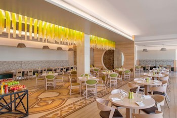 Hilton Dead Sea Resort & Spa