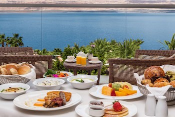 Hilton Dead Sea Resort & Spa