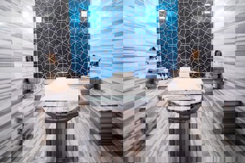 Grand Aras Hotel & Suites