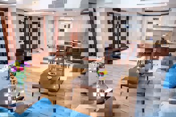 Grand Aras Hotel & Suites