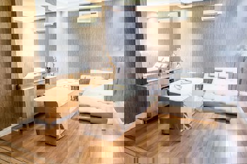 Grand Aras Hotel & Suites