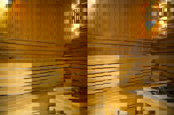 Grand Aras Hotel & Suites