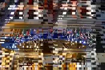 Grand Aras Hotel & Suites