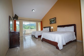 Jarabacoa River Club