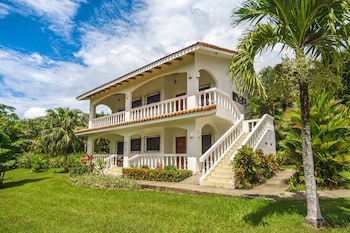 Guacamaya Lodge