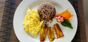 Guacamaya Lodge
