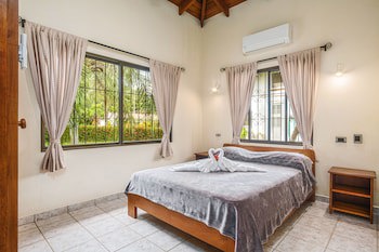 Guacamaya Lodge