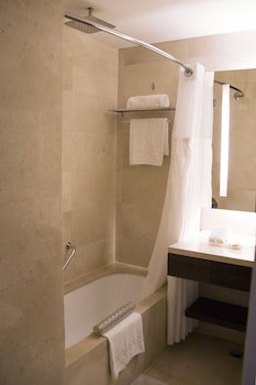 City Garden Grand Hotel