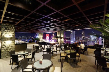 City Garden Grand Hotel
