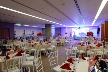 City Garden Grand Hotel