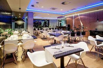 Aparthotel Invite